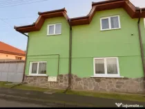 Casa potential: locuire multifamiliala,activitati comerciale