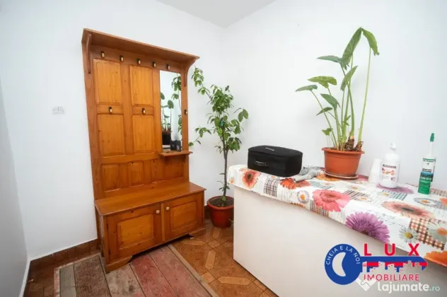ID 9551 Casă P+1 de închiriat – Strada Mahmudiei