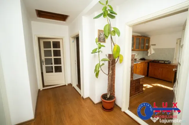 ID 9551 Casă P+1 de închiriat – Strada Mahmudiei