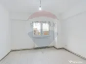 Apartament cu 4 camere de închiriat în zona Centrul Civic 