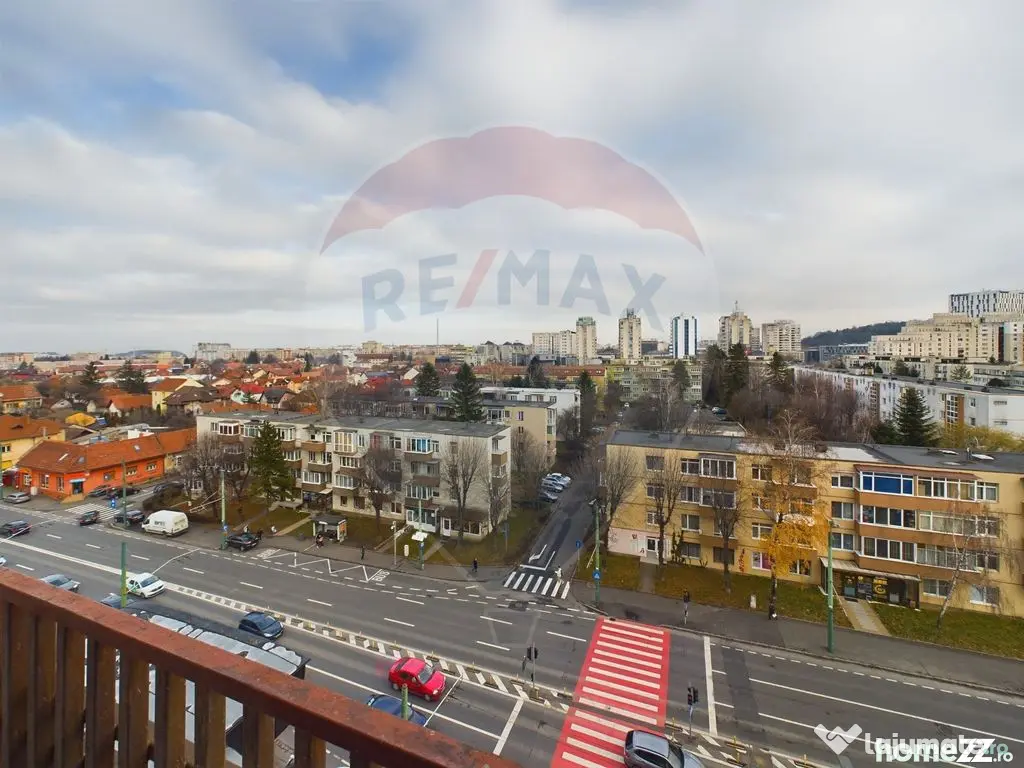Apartament cu 4 camere de închiriat în zona Centrul Civic