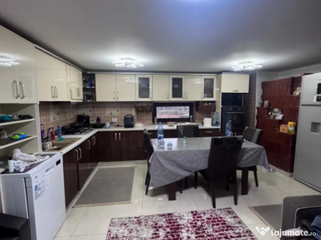 Casa individuala, teren 400mp, Radauti