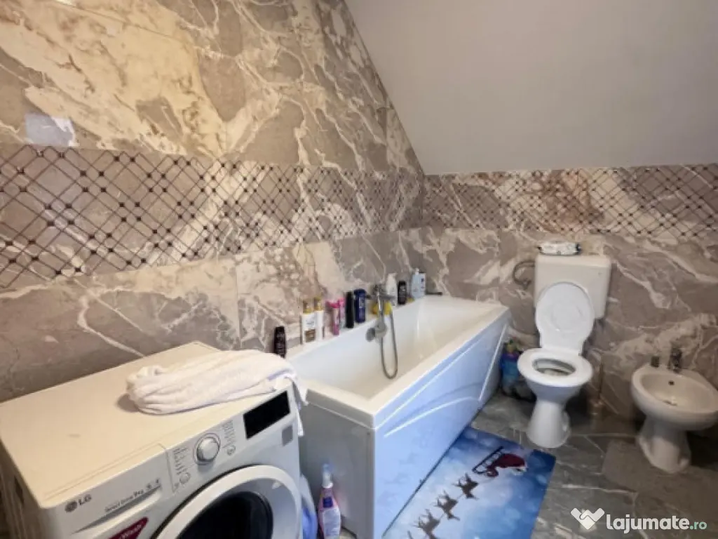 Casa individuala, teren 400mp, Radauti