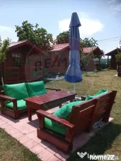 Afacere la cheie – Complex turistic cu 21 de căsuțe d... 