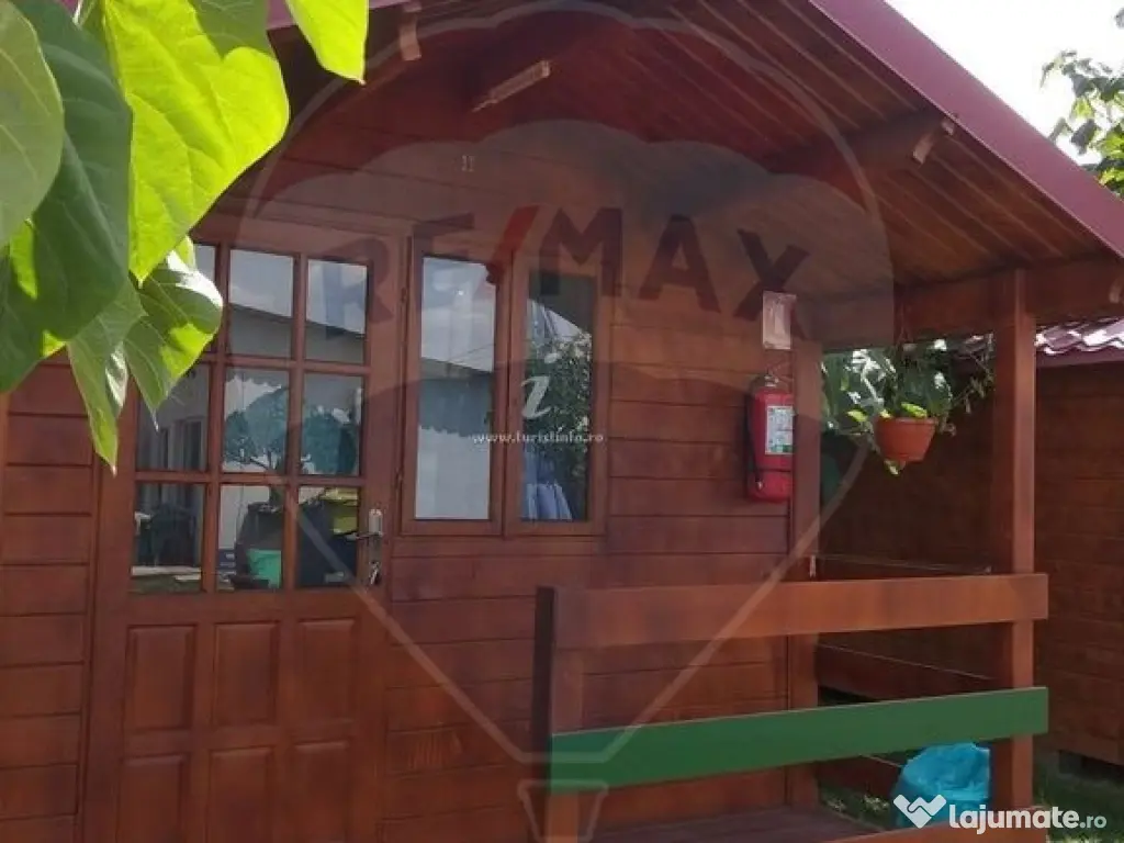 Afacere la cheie – Complex turistic cu 21 de căsuțe d...