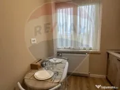 Apartament cu 2 camere de închiriat în zona Ultracentral 