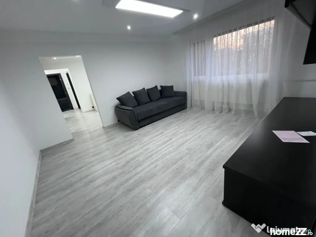 Apartament 3 camere, 63.80 mp utili, zona Centrala