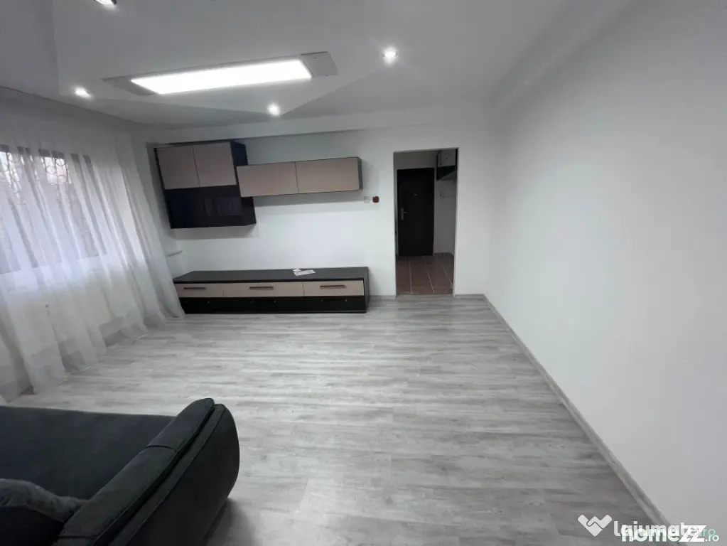 Apartament 3 camere, 63.80 mp utili, zona Centrala