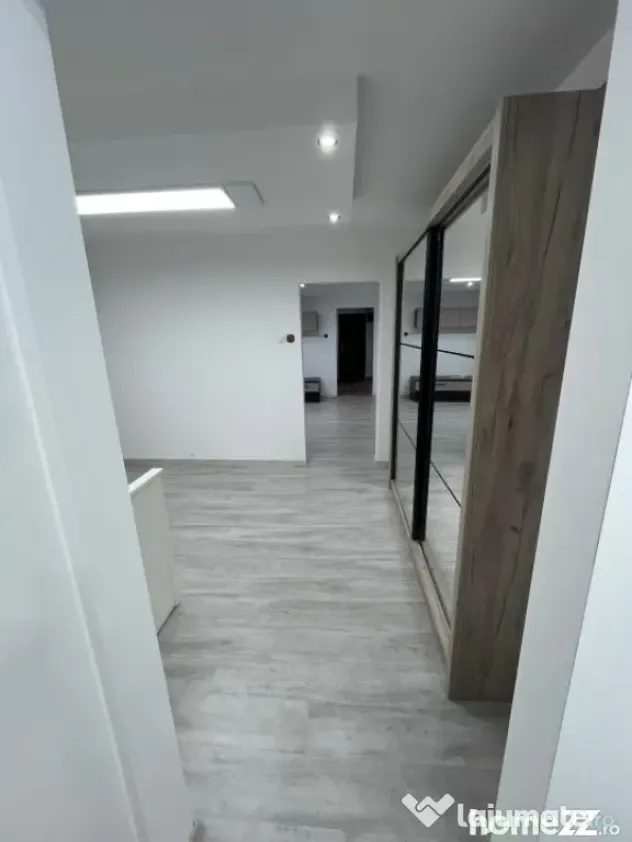 Apartament 3 camere, 63.80 mp utili, zona Centrala