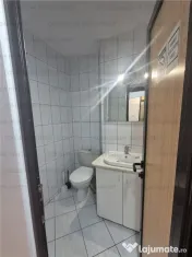 Apartament 3 camere, decomandat - zona Astra-Carpatilor 