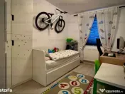 Apartament 3 camere, decomandat - zona Avantgarden 