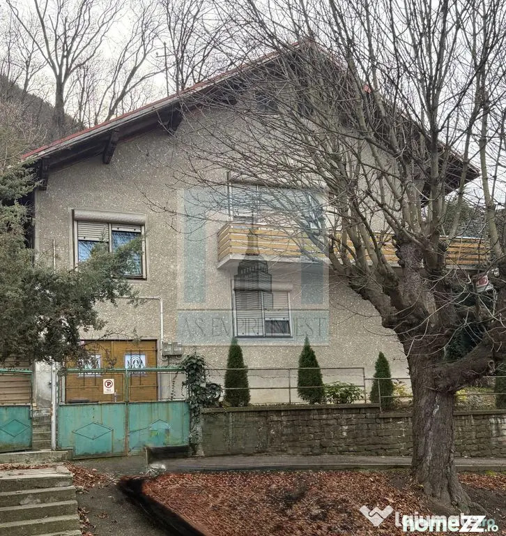 CASA/VILLA Individuală , teren 560 mp, D+P+E+pod-zona Ce... - Brasov (Brasov)