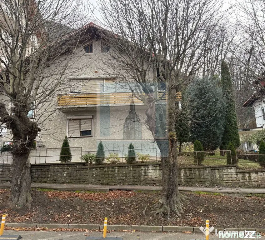 CASA/VILLA Individuală , teren 560 mp, D+P+E+pod-zona Ce... - Brasov (Brasov)