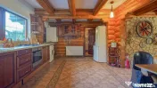 CASA INCONJURATA DE NATURA | DIN BUSTENI | 8 CAMERE | TIM...