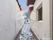 Casă cu două corpuri, ideală pentru firmă, Vitan 