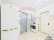 Casă cu două corpuri, ideală pentru firmă, Vitan 