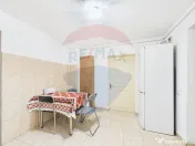 Casă cu două corpuri, ideală pentru firmă, Vitan 