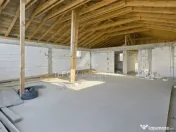 Constructie comerciala rezidentiala 251mp, deschidere la DN1 