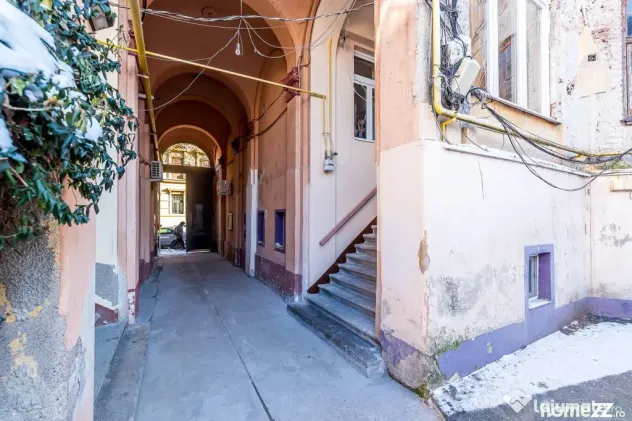 Apartament spațios pe str. Lucian Blaga Arad - Arad (Arad)