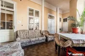 Ultracentral Arad | 181 mp | parter înalt | de renovat