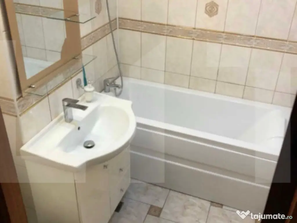 CHIRIE APARTAMENT 4 CAMERE – ZONA PRIMĂVERII, BOTOȘANI (
