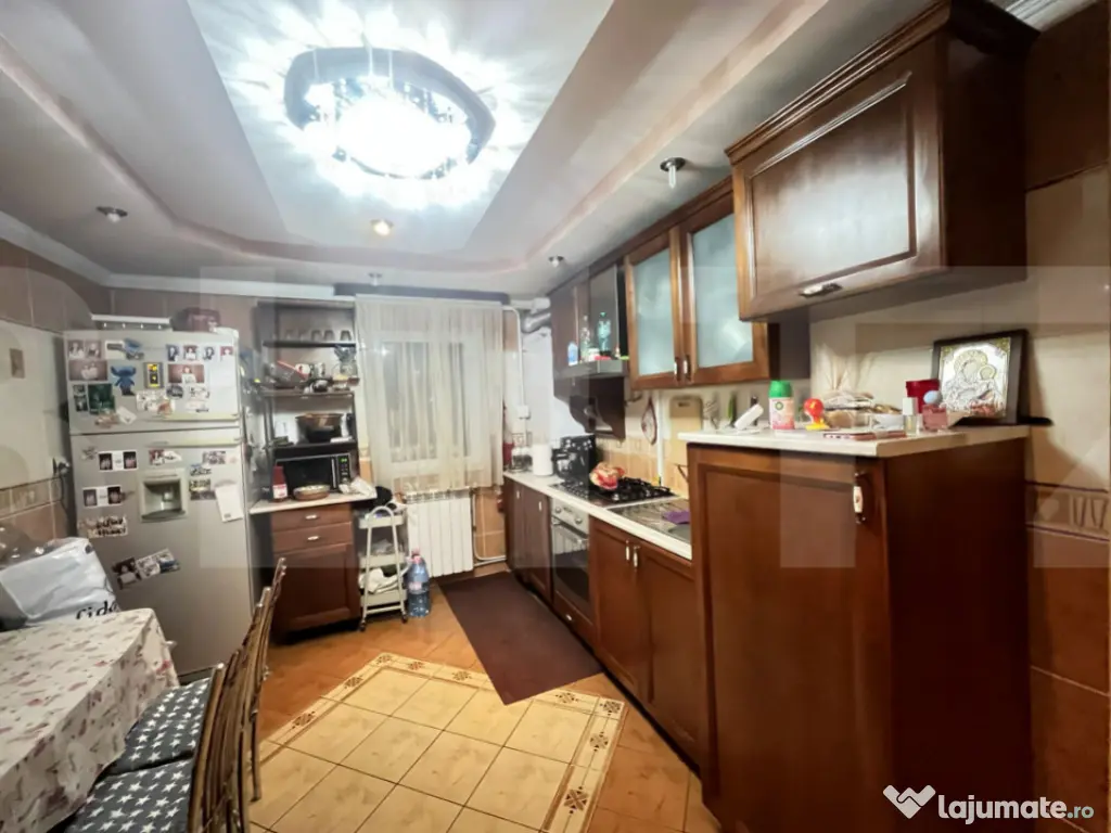 CHIRIE APARTAMENT 4 CAMERE – ZONA PRIMĂVERII, BOTOȘANI (