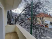 Vila - Bloc modern de 11 camere zona Centrul Civic , Onix 