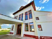 De vânzare pensiunea „Casa Albă”, orașul Pecica, j... 