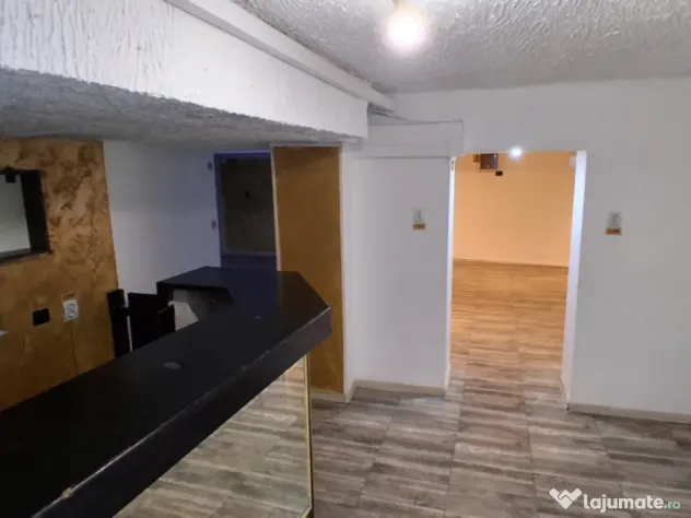 Spațiu comercial, 100 mp + curte 150 mp, zona Ultracentral - Ploiesti (Prahova)