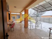 Casa cu etaj in Zadareni de 