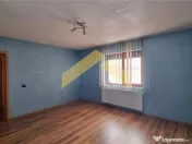 Casa cu etaj in Zadareni de 