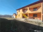 Casa cu etaj in Zadareni de