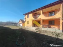 Casa cu etaj in Zadareni de