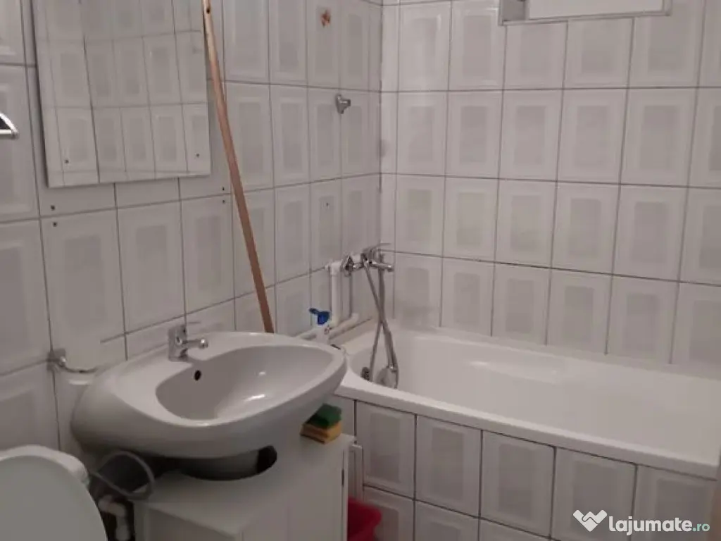 Apartament 2 camere de vânzare – Micro 16