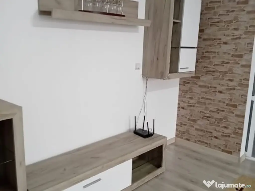 Apartament 2 camere de vânzare – Micro 16