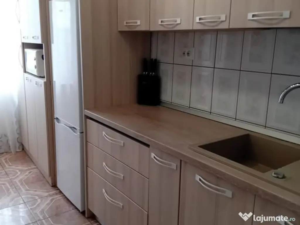 Apartament 2 camere de vânzare – Micro 16