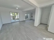 Case înșiruite cu 4 camere și placă de beton! Valea Lupu