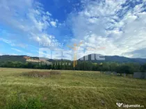 Teren intravilan 13 820 mp, cu acces pe un drum asfaltat, re