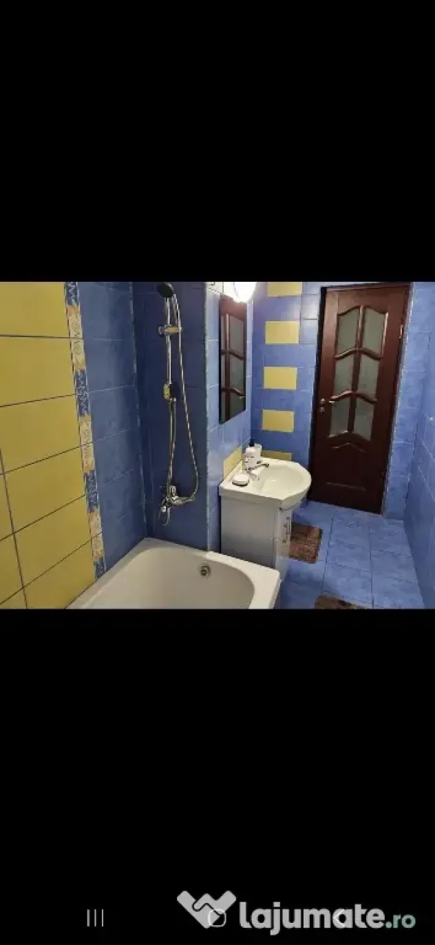 Urgent! garsonieră etaj 1, Hipodrom