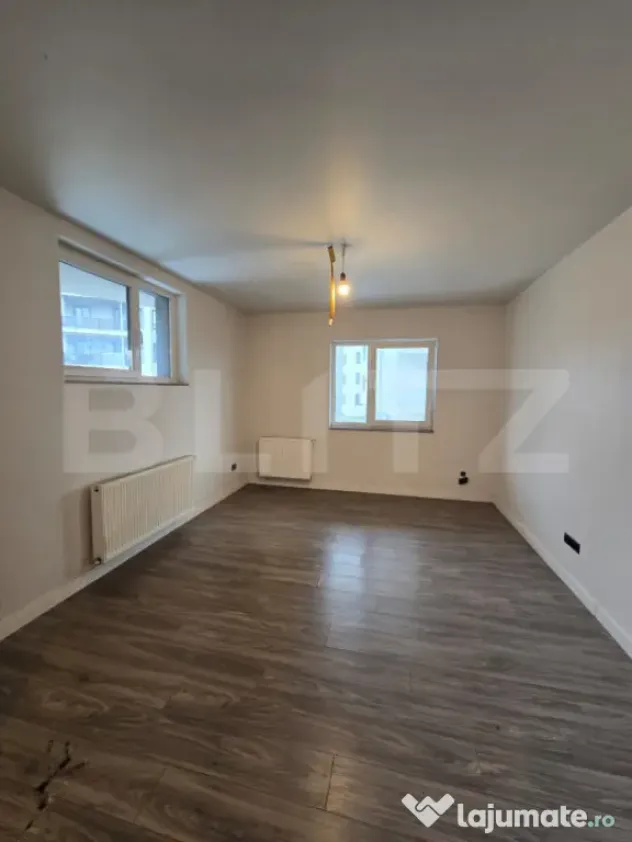 Apartament la demisol, 2 camere, 55 mp, cu parcare, zona Don