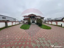Casă / Vilă cu 5 camere de vânzare