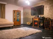 Casă / Vilă cu 5 camere de vânzare 