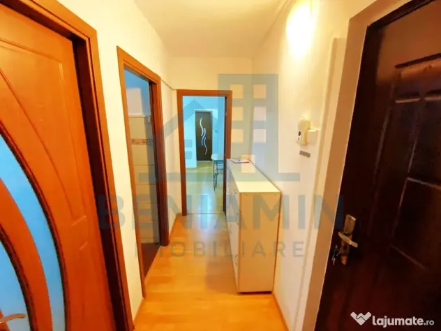 Apartament 3 camere Craiovita, etaj 3, teava de gaze