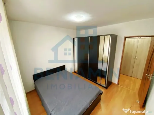 Apartament 3 camere Craiovita, etaj 3, teava de gaze