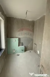 Casă / Vilă cu 4 camere Strada Vrancei 