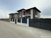 Casă / Vilă cu 4 camere Strada Vrancei 