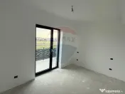 Casă / Vilă cu 4 camere Strada Vrancei 