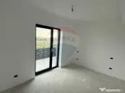 Casă / Vilă cu 4 camere Strada Vrancei 