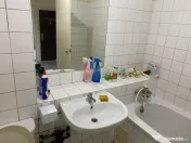 Anda , 2 camere cu centrala gaze , etaj intermediar 