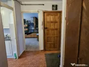 Anda , 2 camere cu centrala gaze , etaj intermediar 